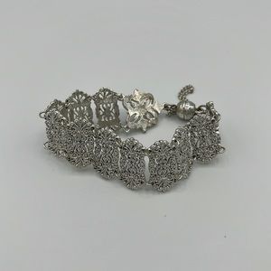 Vintage design bracelet